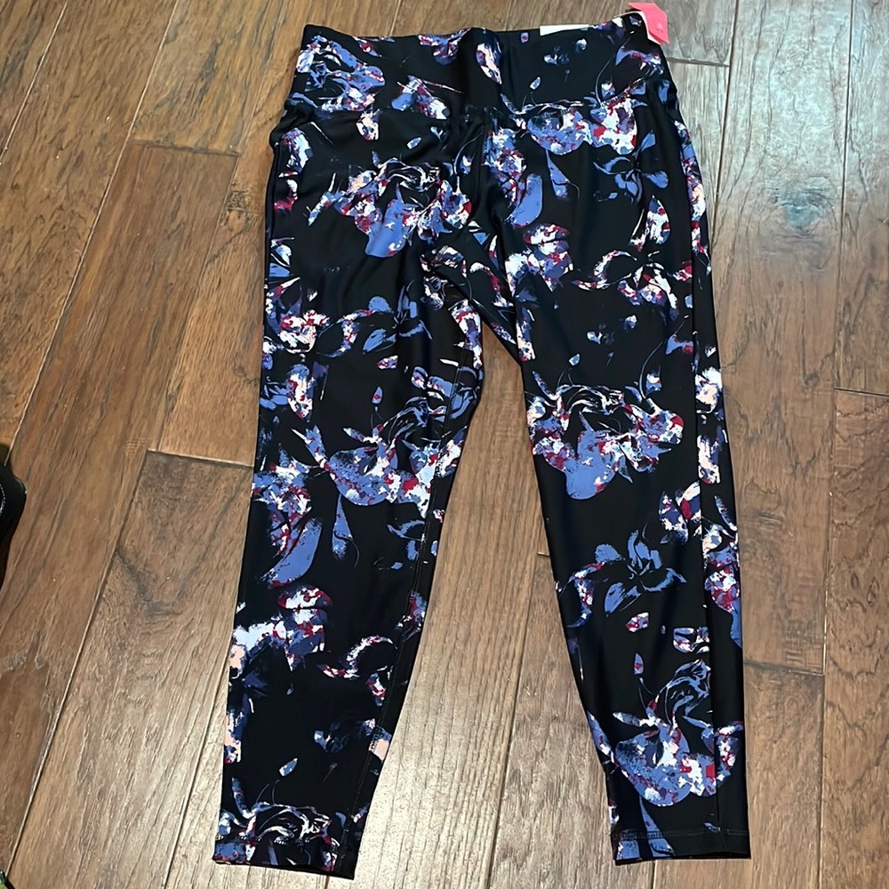 NWT Lane Bryant Livi 7/8 Legging Work Out Pants Sz 14/16